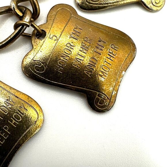 Vintage Ten Commandments charm bracelet - Picture 3 of 11